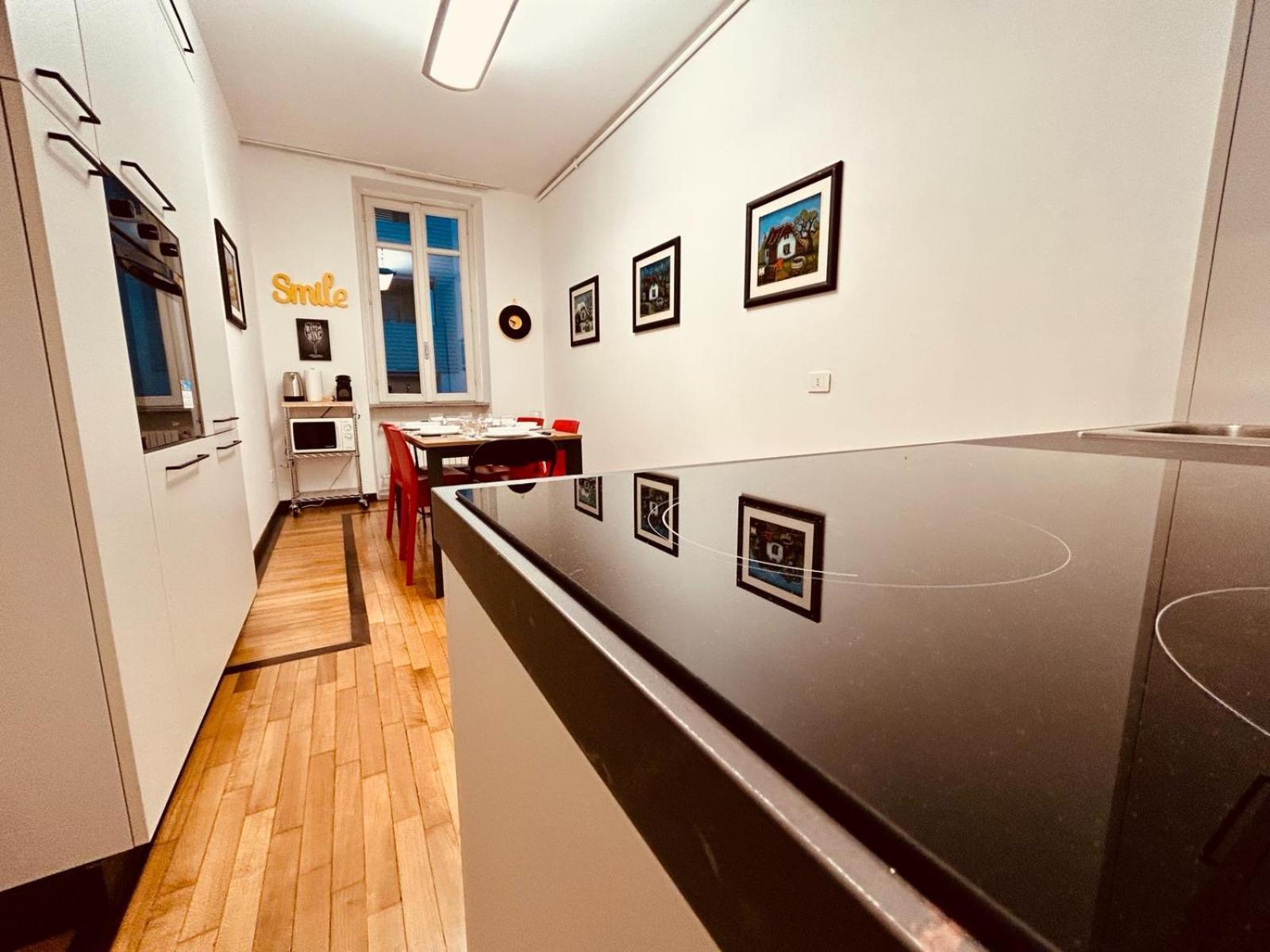 Kibilu - Via Medaglie D'Oro Centro Citta Con Parcheggio Varese Exterior foto